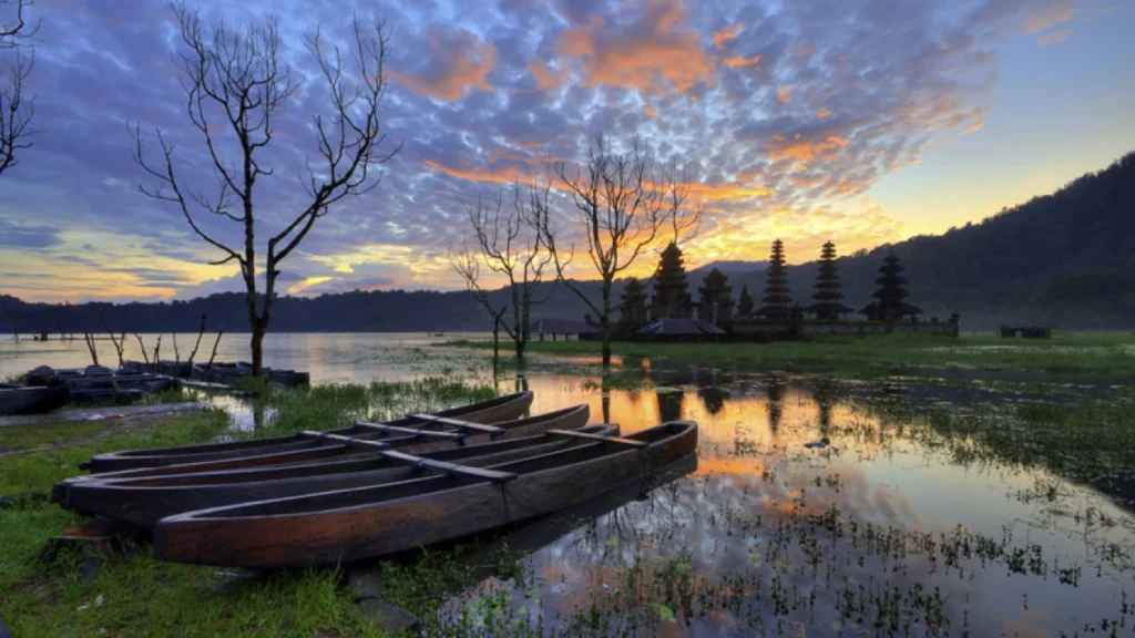 Lake Tamblingan
